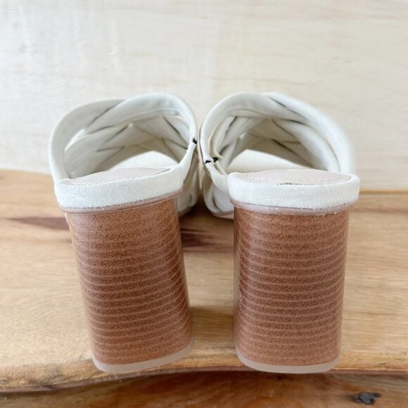 NWOB Journee Collection Signature Lyddie Cream Block Heel Sandal Size 8.5 - Picture 3 of 6